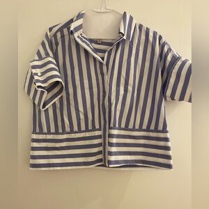Stripped short boxy shirt